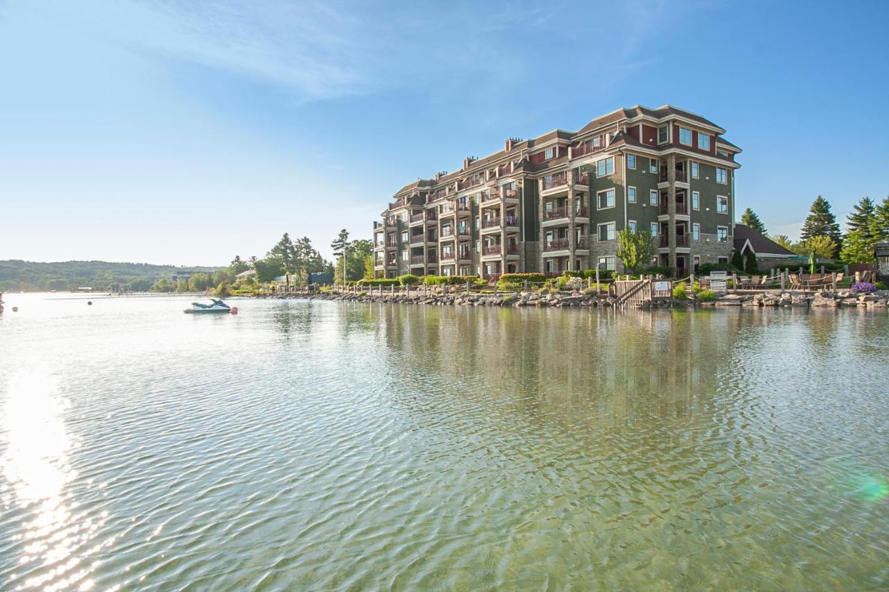 טראוורס סיטי Tamarack Lodge מראה חיצוני תמונה