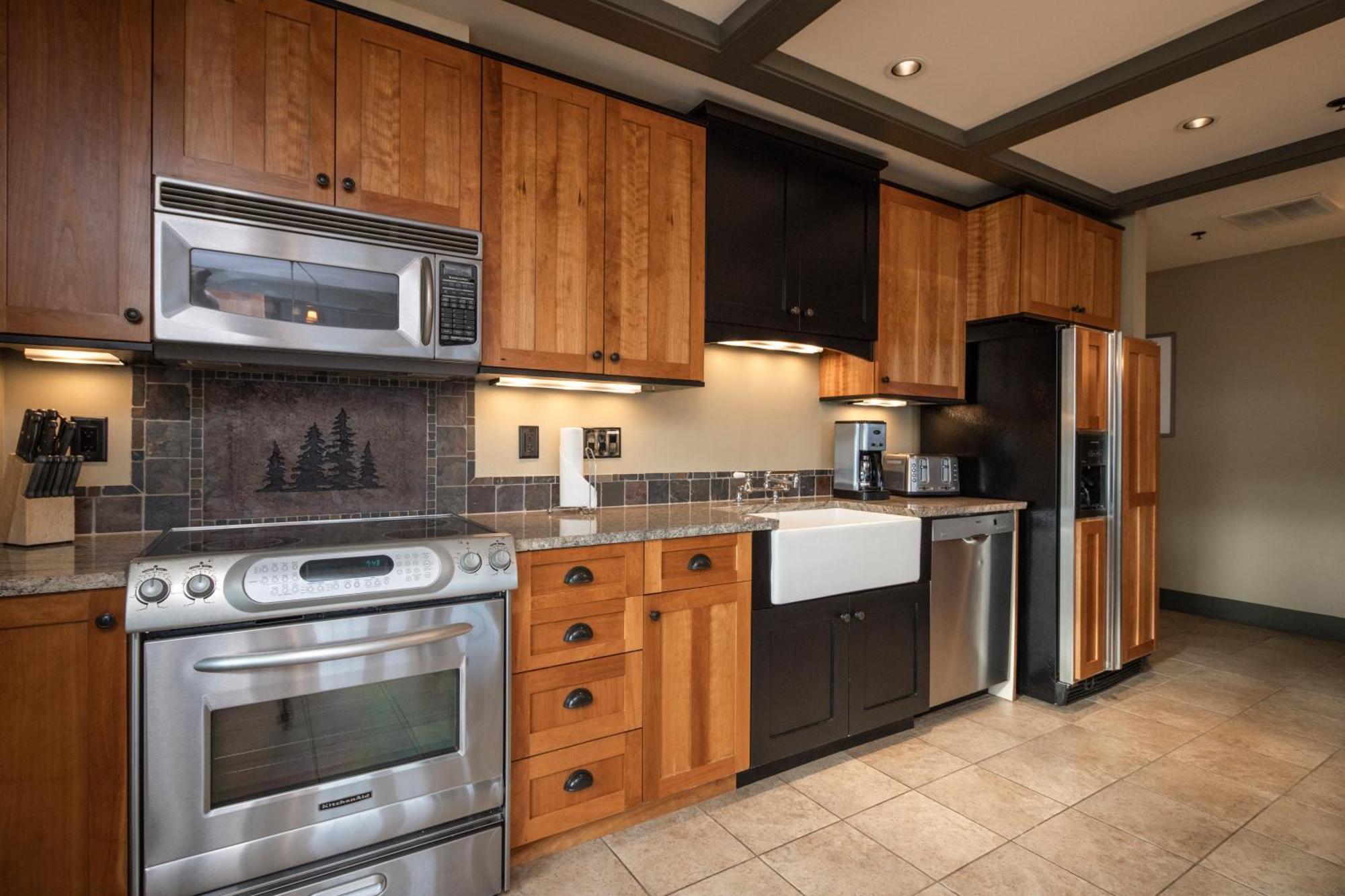 טראוורס סיטי Tamarack Lodge חדר תמונה